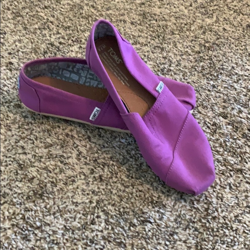 Toms shoes